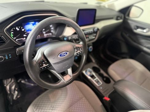 Used 2021 Ford Escape SE FWD image 19