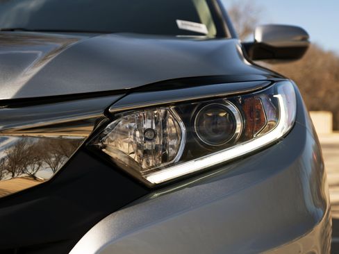 Used 2021 Honda HR-V EX-L image 11