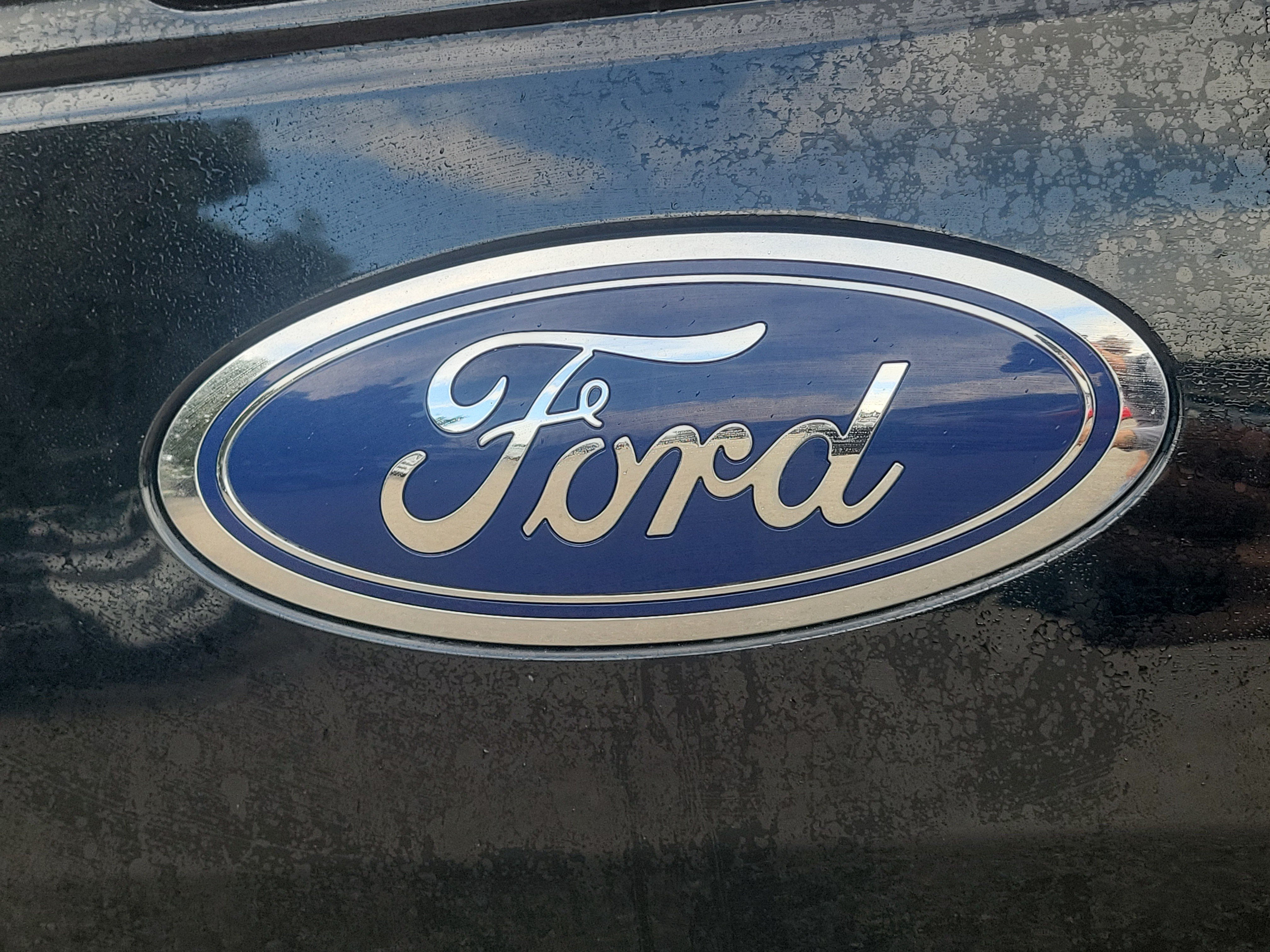 Used 2018 Ford F150 Lariat w/ Equipment Group 502A Luxury AWD/4WD image 34