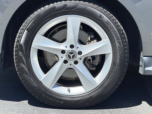 Used 2018 Mercedes-Benz GLE 350 4MATIC image 36