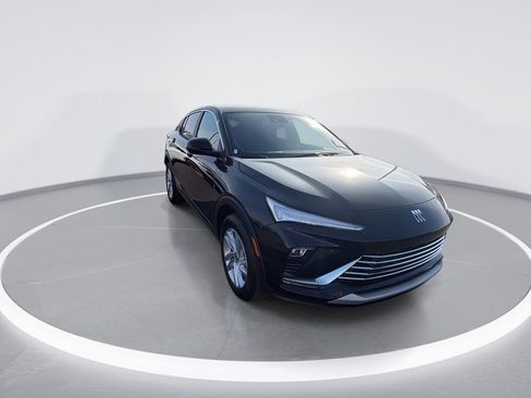 New 2026 Buick Envista Preferred FWD image 2