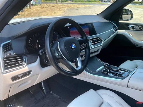 Used 2019 BMW X5 xDrive40i w/ Premium Package 2 AWD/4WD image 18