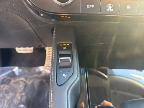 Used 2021 Kia Telluride SX w/ SX Prestige Package image 24