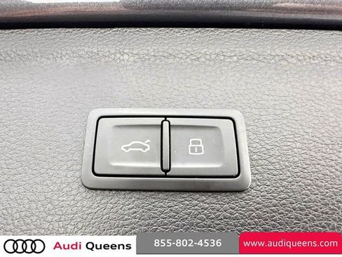 Certified 2023 Audi Q5 2.0T Premium w/ Convenience Package AWD/4WD image 11