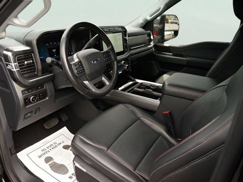 Certified 2023 Ford F250 Lariat w/ Lariat Ultimate Package AWD/4WD image 8
