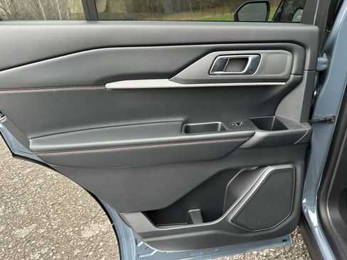 New 2026 Ford Explorer ST-Line w/ ST-Line Street Pack image 43