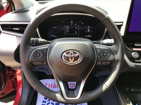 Used 2026 Toyota Corolla Cross XLE w/ Convenience Package AWD/4WD image 16