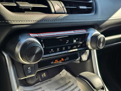 Certified 2025 Toyota RAV4 LE image 26