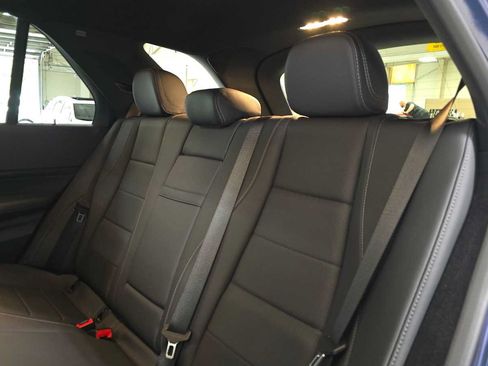 Used 2025 Mercedes-Benz GLE 350 4MATIC image 18