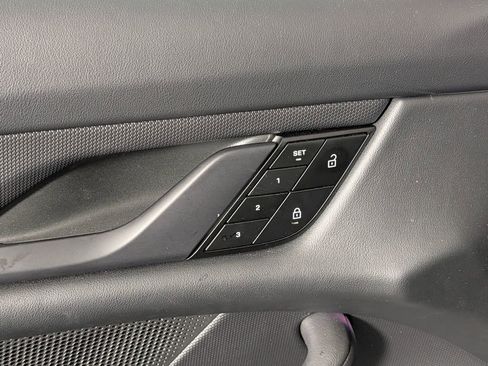 Certified 2023 Porsche Taycan image 26