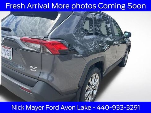 Used 2022 Toyota RAV4 XLE Premium AWD/4WD image 5