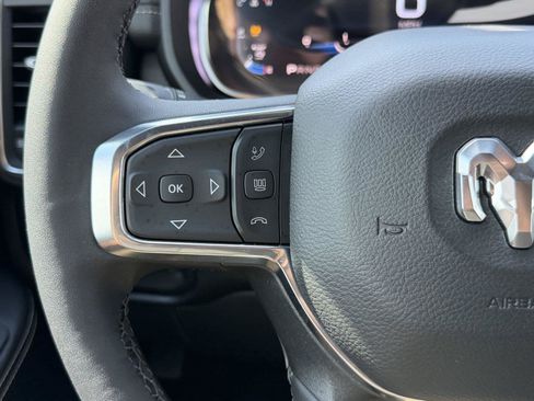 Used 2025 RAM 2500 Laramie AWD/4WD image 21