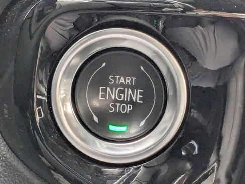 Used 2025 Chevrolet Silverado 1500 LT image 30