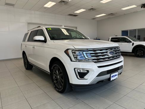 Used 2019 Ford Expedition Limited w/ Equipment Group 301A AWD/4WD image 4