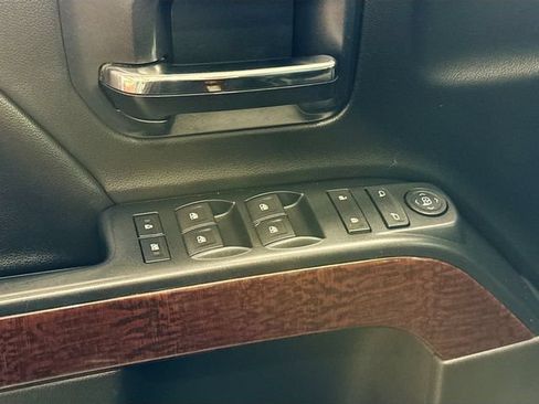 Used 2014 GMC Sierra 1500 SLE w/ SLE Value Package AWD/4WD image 18