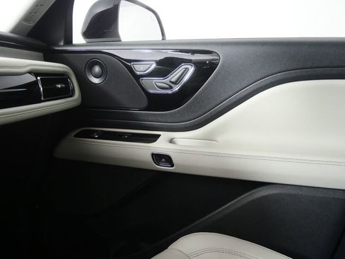 Used 2025 Lincoln Aviator Reserve w/ Jet Appearance Package RWD image 28