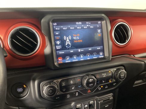 Used 2020 Jeep Gladiator Rubicon AWD/4WD image 29