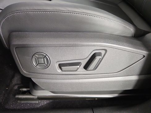 New 2026 Audi Q5 Premium Plus AWD/4WD image 17