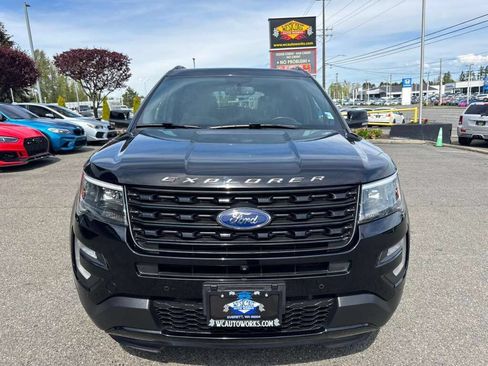Used 2017 Ford Explorer Sport w/ Equipment Group 401A AWD/4WD image 7