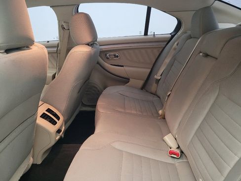 Used 2018 Ford Taurus SE FWD image 18