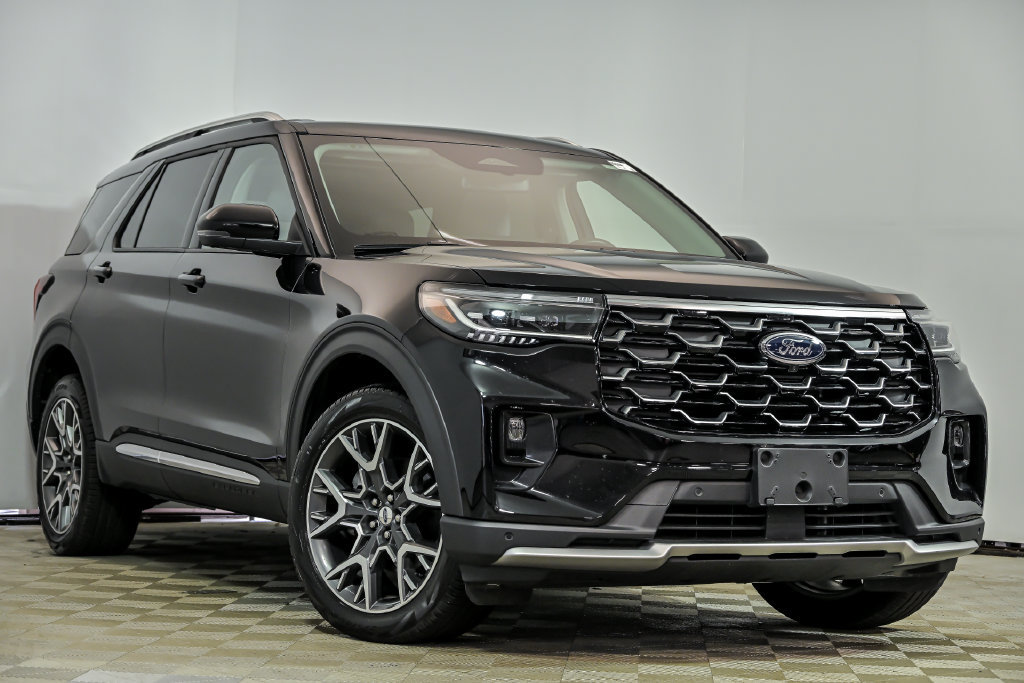 Used 2025 Ford Explorer Platinum w/ Ultimate Package AWD/4WD image 1