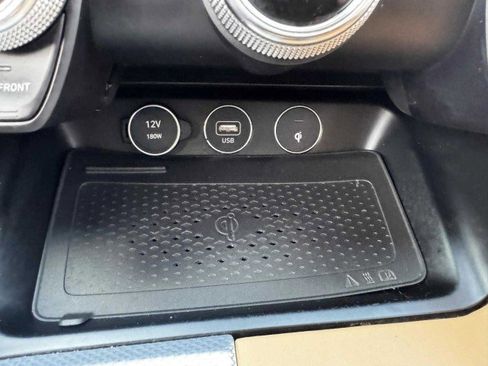 Used 2022 Genesis G70 2.0T w/ Prestige Package image 34