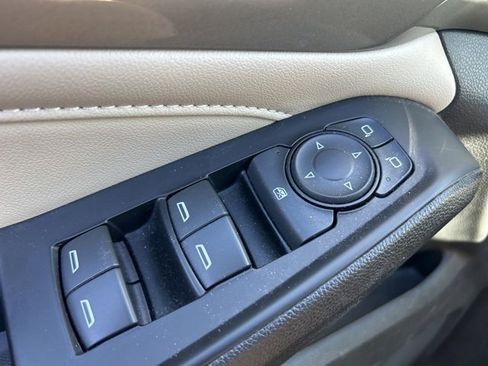 Used 2023 Chevrolet Traverse LS w/ Safety Package image 13