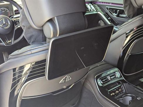 Used 2024 Mercedes-Benz Maybach S 580 4MATIC image 21