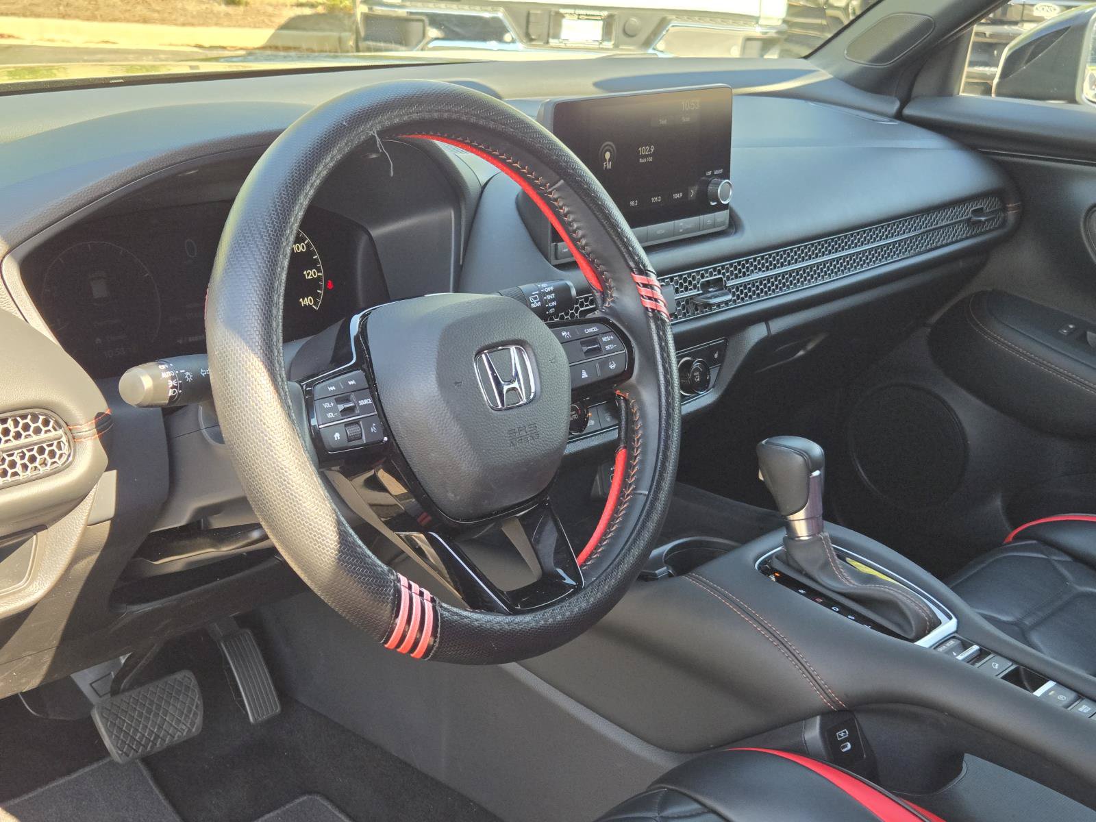 Used 2025 Honda HR-V Sport image 17