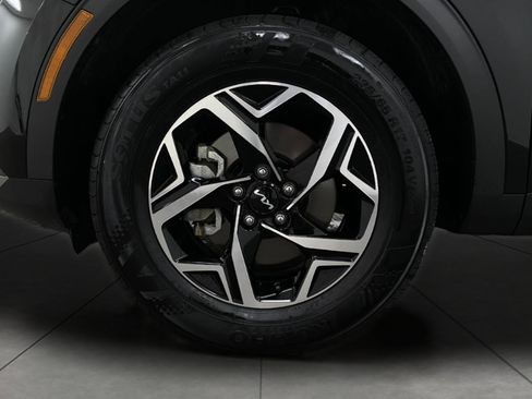 Certified 2025 Kia Sportage LX AWD/4WD image 11