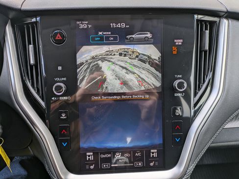 Used 2022 Subaru Outback Premium image 12