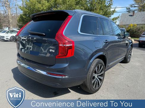 Certified 2023 Volvo XC90 B5 Plus AWD/4WD image 8