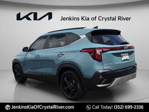 Certified 2026 Kia Seltos EX w/ EX Sunroof Package FWD image 10