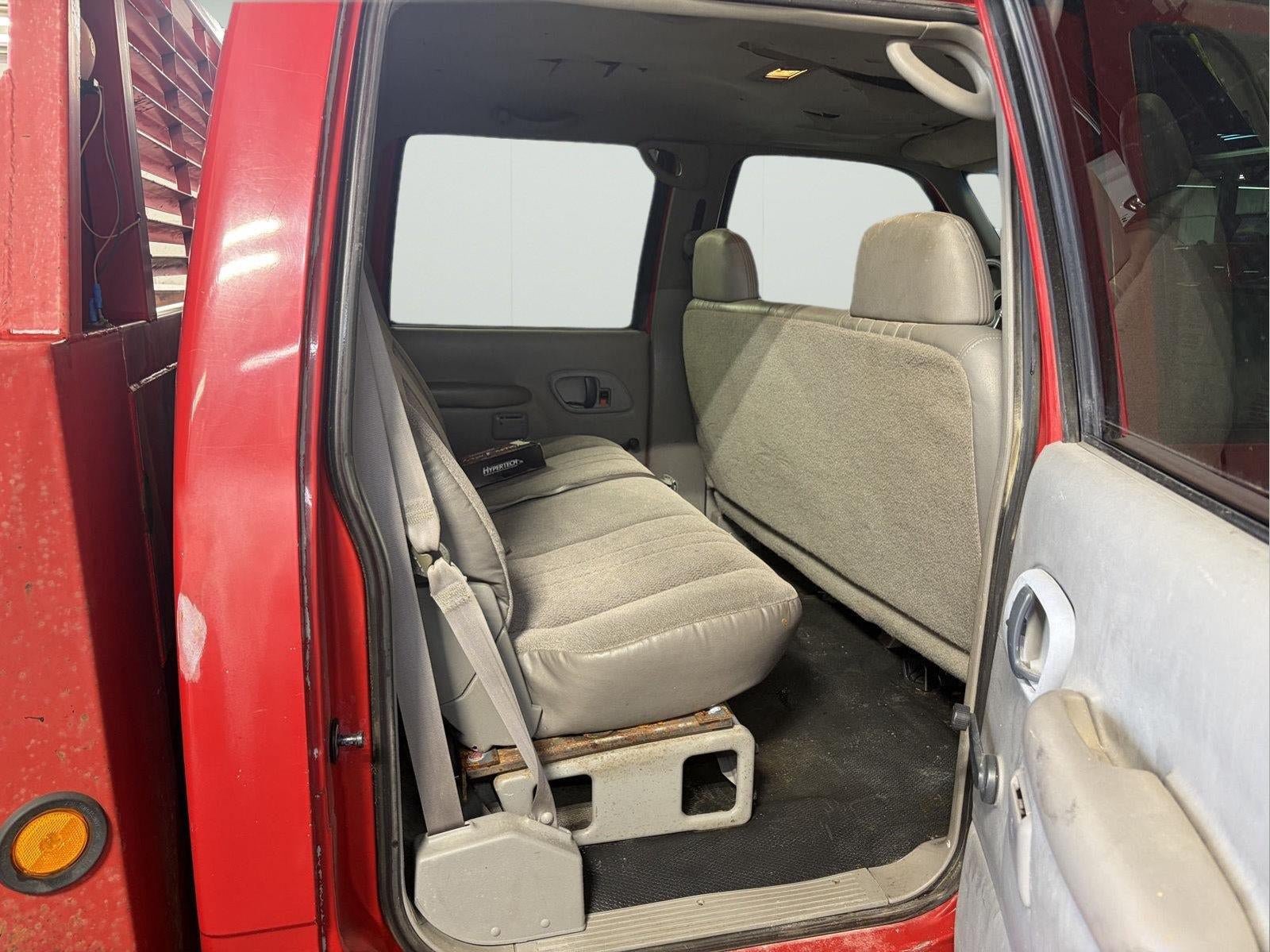 Used 2000 Chevrolet Silverado 3500 2WD Crew Cab image 13