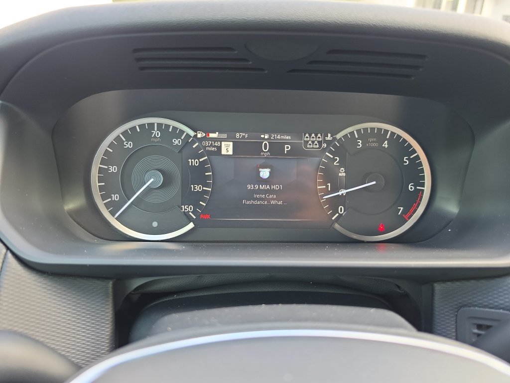 Used 2023 Land Rover Discovery S R-Dynamic AWD/4WD image 21