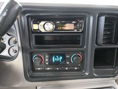 Used 2006 Chevrolet Silverado 1500 LT w/ Light Duty Power Package AWD/4WD image 35
