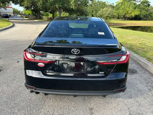 Used 2025 Toyota Camry SE w/ Multimedia Upgrade Package FWD image 5