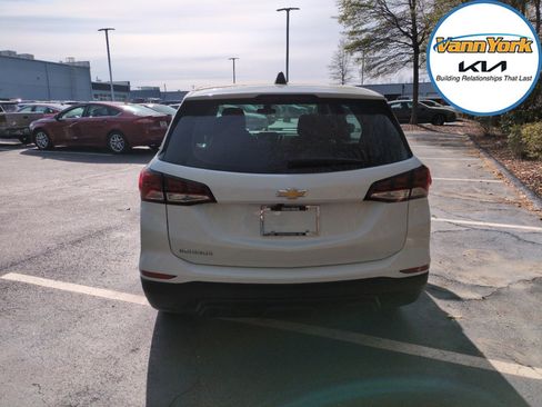 Used 2023 Chevrolet Equinox LS w/ Driver Confidence II Package image 6