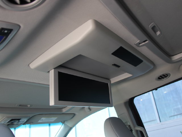 Used 2015 Toyota Sienna Limited Premium FWD image 29