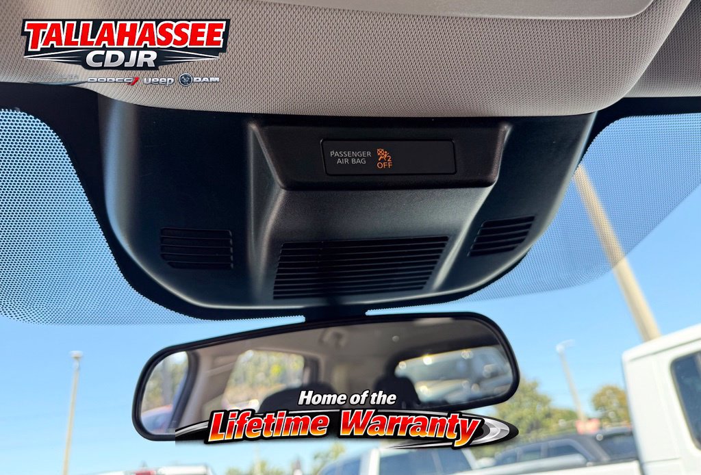 Used 2024 Nissan Rogue S AWD/4WD image 34