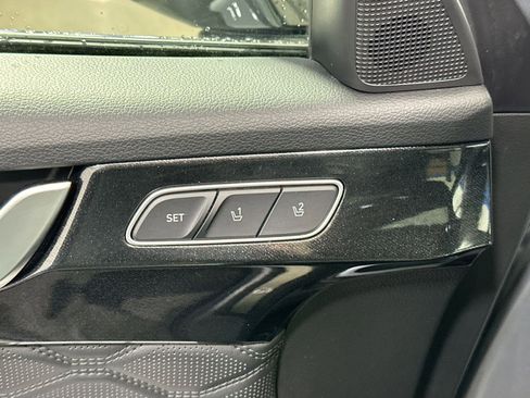 Used 2020 Hyundai Palisade Limited image 17