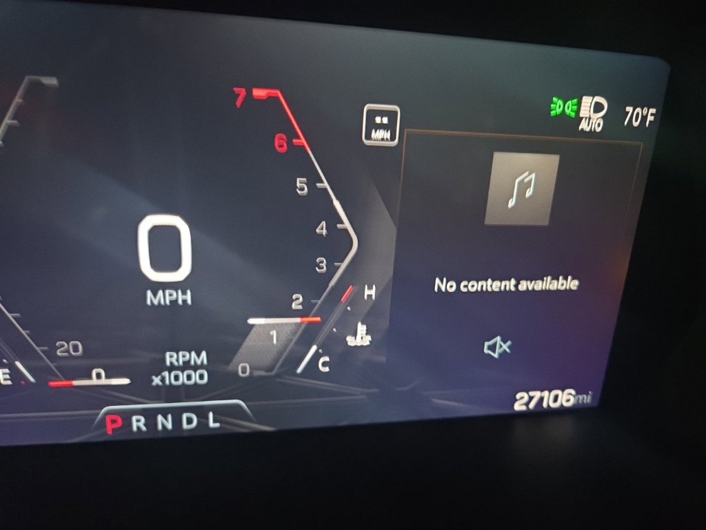 Used 2025 GMC Canyon Denali AWD/4WD image 11