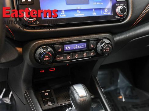 Used 2023 Nissan Kicks SR w/ SR Premium Package FWD image 20