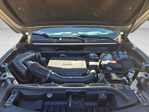 Used 2023 GMC Acadia SLE image 21