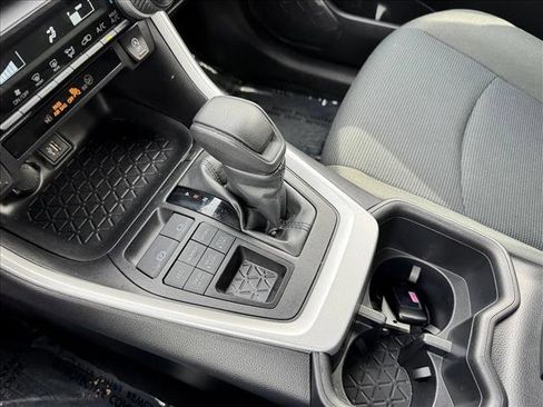 Used 2025 Toyota RAV4 LE image 15