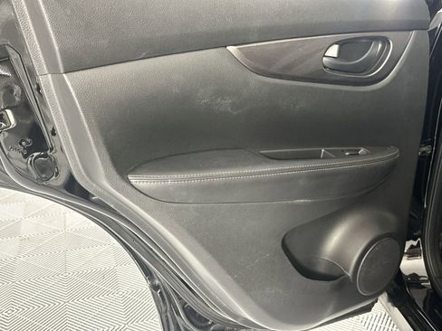 Used 2020 Nissan Rogue Sport S FWD image 28