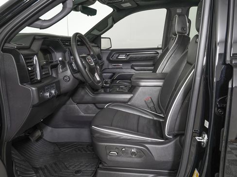 Used 2025 GMC Sierra 1500 AT4X w/ AT4X AEV Edition image 14