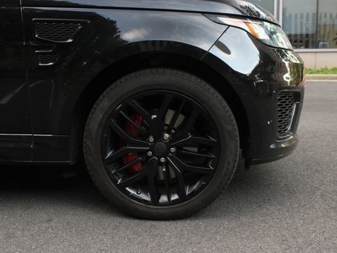 Used 2016 Land Rover Range Rover Sport SVR AWD/4WD image 4