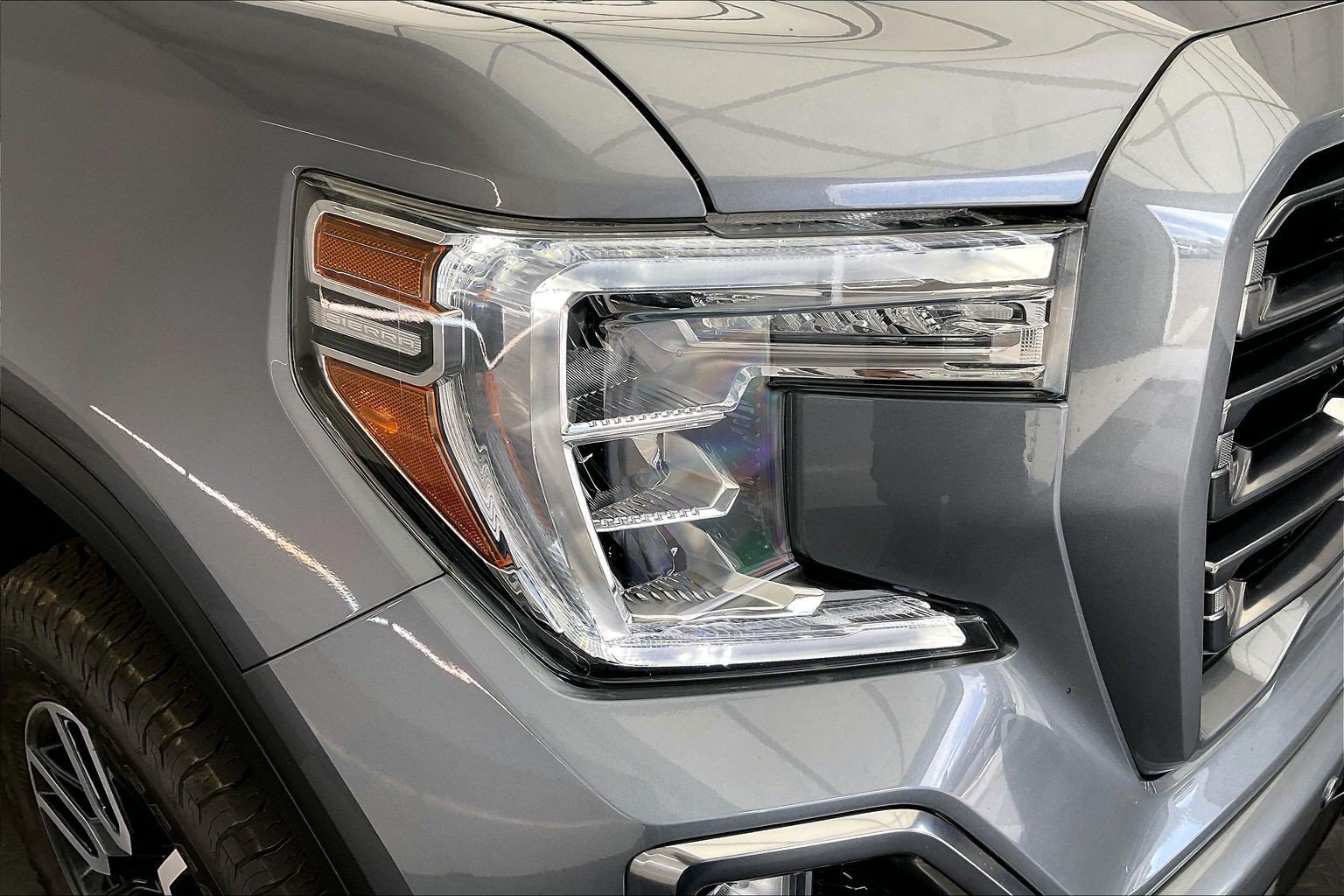 Used 2021 GMC Sierra 1500 AT4 w/ AT4 Premium Package AWD/4WD image 28