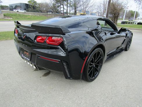 Used 2017 Chevrolet Corvette Grand Sport image 5